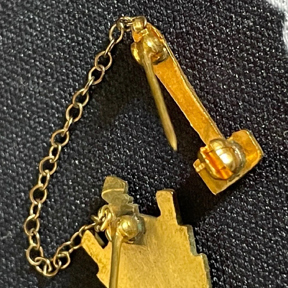 Vintage Girls League President Pin Gavel Brooch Gold Tone Officer Jewelry‎ GHS